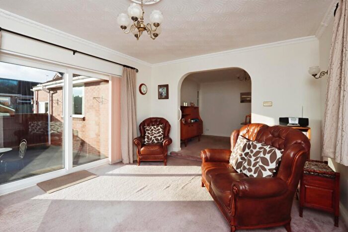 3 Bedroom Bungalow For Sale In Cranford Drive, Owlthorpe, Sheffield, South Yorkshire, S20