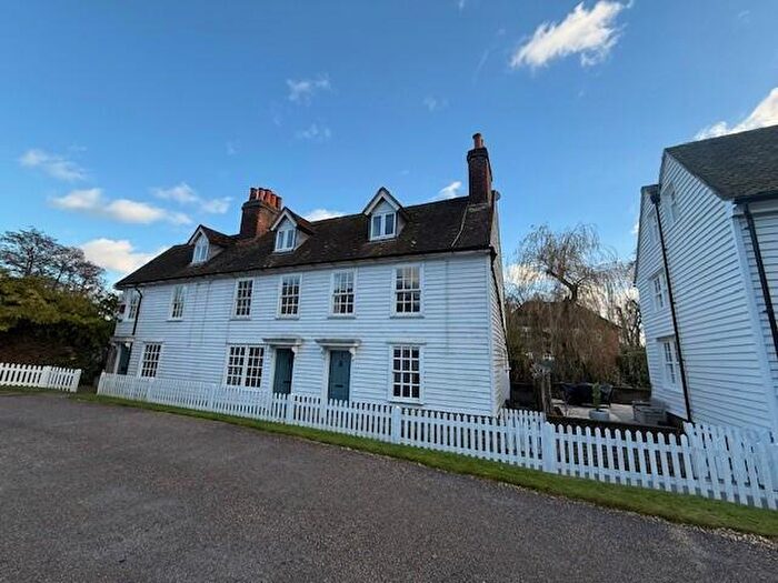 2 Bedroom House To Rent In High Street, Farningham, DA4