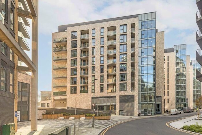 2 Bedroom Flat To Rent In Osiers Road, London, SW18