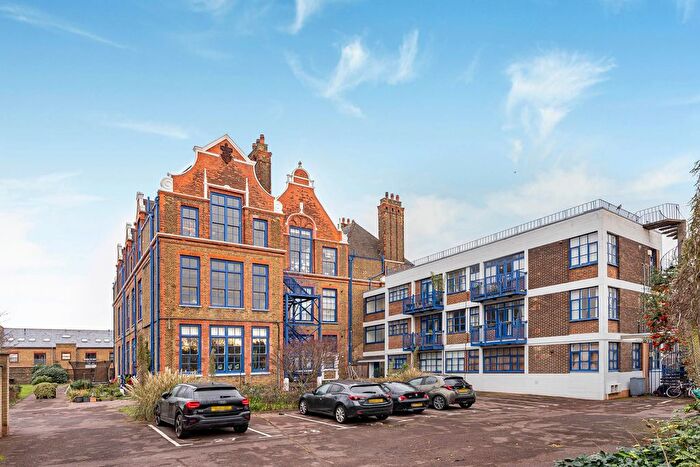 1 Bedroom Flat For Sale In Principal Square, London, E9