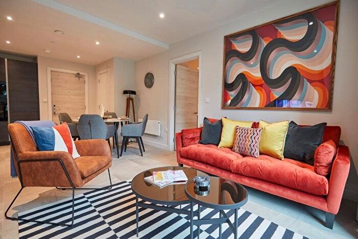 2 Bedroom Flat To Rent In Steward Street, London, E1