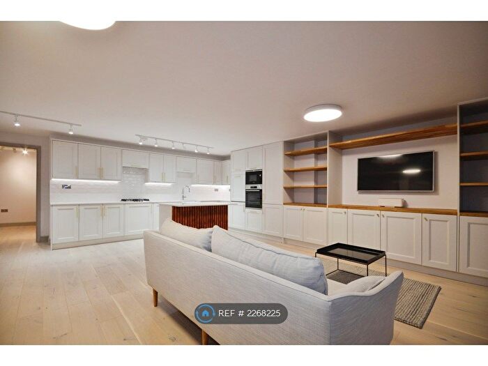 3 Bedroom Flat To Rent In Free Trade Wharf, London, E1W