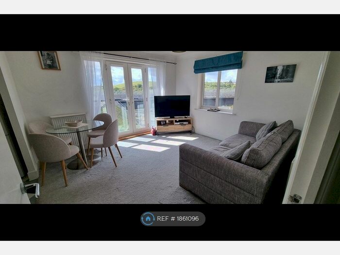 1 Bedroom Flat To Rent In Griffin Court, Northfleet, Gravesend, DA11