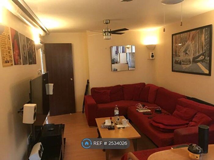 3 Bedroom Flat To Rent In Vicars Bridge Close, Wembley, HA0
