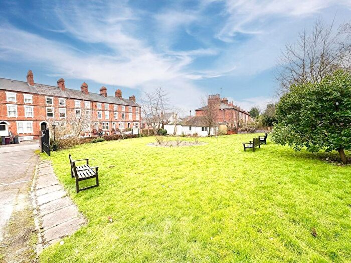 1 Bedroom Maisonette To Rent In Baker Street, Reading, Berkshire, RG1