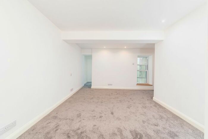 4 Bedroom Terraced House To Rent In St Georges Road, Brighton, BN2