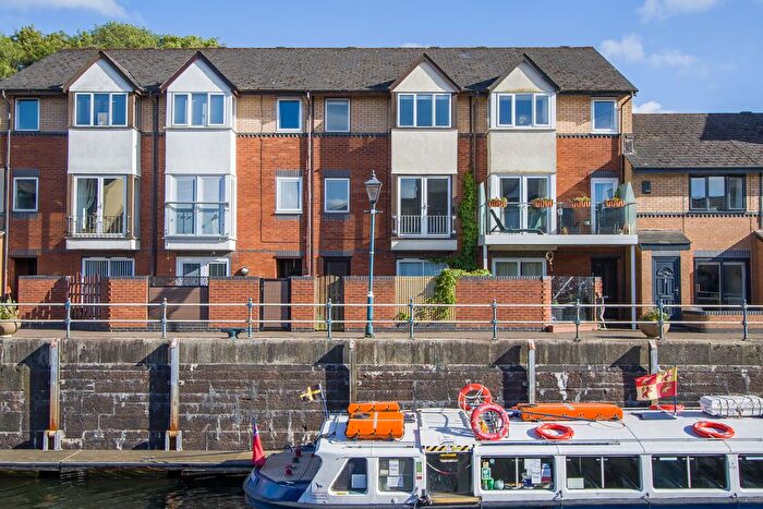 4 Bedroom Terraced House For Sale In Plas St. Pol De Leon, Penarth, CF64