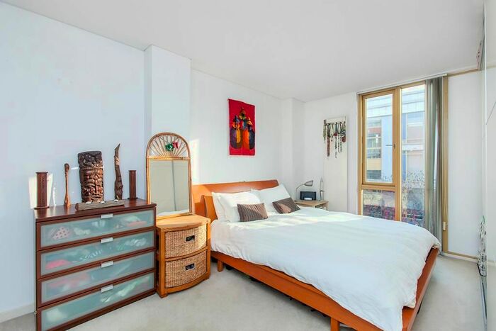 2 Bedroom Flat To Rent In School Square, Greenwhich Millennium Village, London, SE10