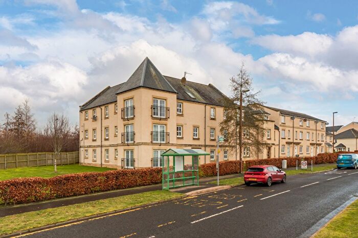 2 Bedroom Flat For Sale In Burnbrae Terrace, Bonnyrigg, EH19
