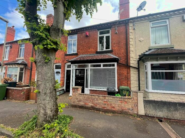 3 Bedroom Terraced House To Rent In Melbourne Road, Halesowen, Birmingham, B63