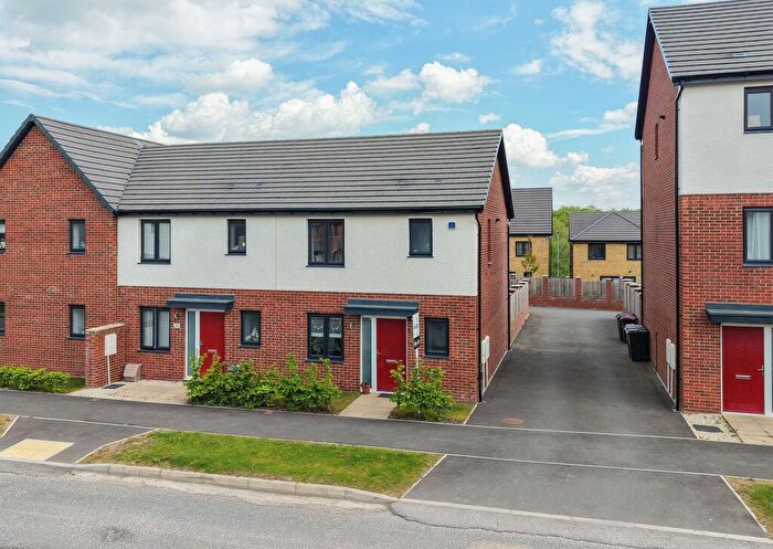 3 Bedroom Terraced House For Sale In Hawes Way, Waverley, S60