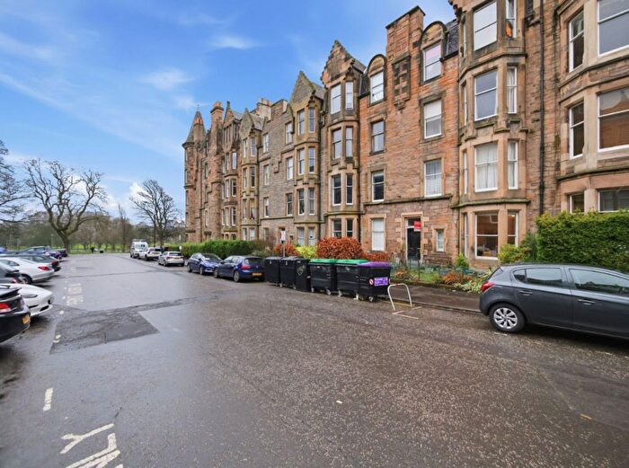 3 Bedroom Flat To Rent In Spottiswoode Street, Edinburgh, EH9