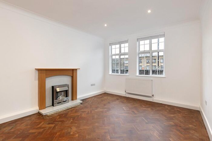 2 Bedroom Apartment To Rent In Holloway Road Islington, N7