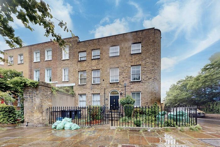 2 Bedroom Flat To Rent In Bay House, Sutton Place, E9