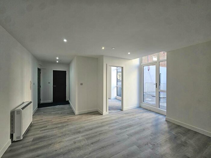 1 Bedroom Apartment To Rent In The Bank, George Street, Kingston Upon Hull, City Of Kingston Upon Hull, HU1