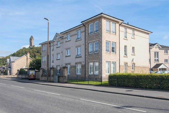 2 Bedroom Flat To Rent In Blenheim Court, Stirling, FK9