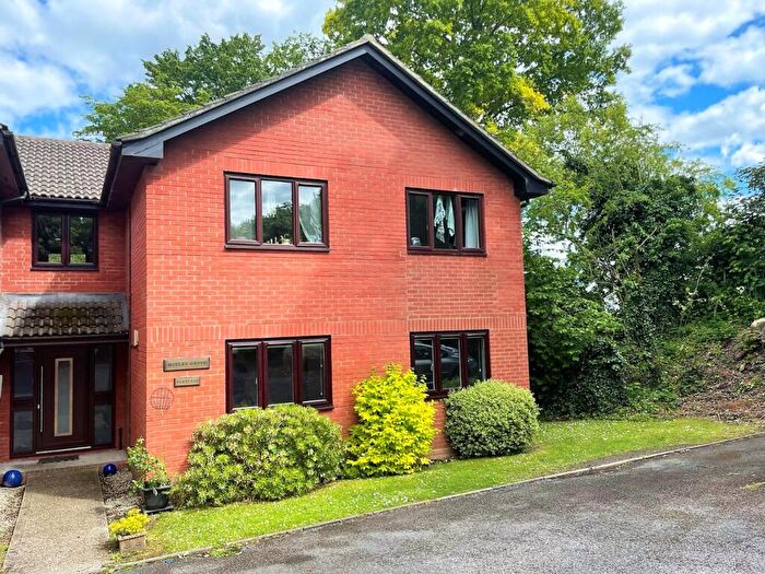 1 Bedroom Flat To Rent In Minley Grove, Minley Road, Fleet, Hart, GU51