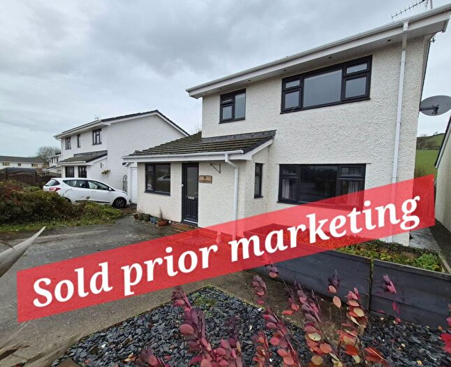 3 Bedroom Property For Sale In Ger Y Llan, Penrhyn Coch, SY23