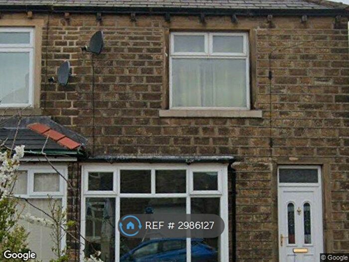 2 Bedroom Semi-Detached House To Rent In Hawthorn Road, Huddersfield, HD7