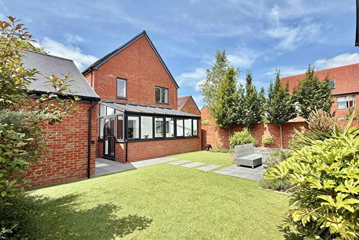 4 Bedroom Detached House For Sale In St. Leonards, BH24