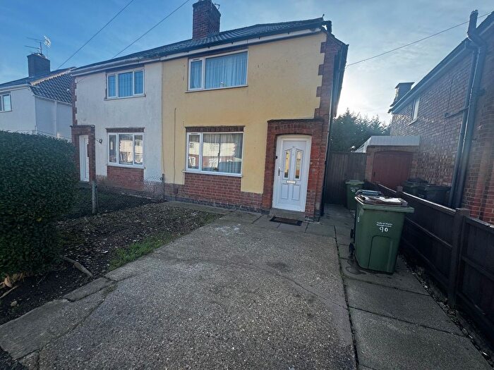 3 Bedroom Semi-Detached House To Rent In Burleigh Avenue, Wigston, LE18