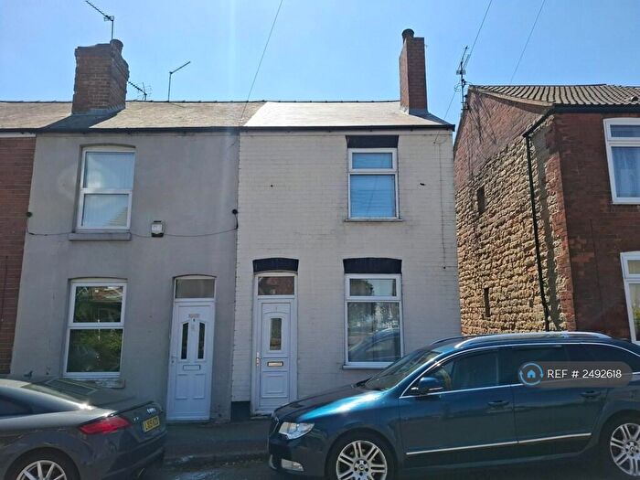 2 Bedroom End Of Terrace House To Rent In Mill Street, Mansfield, NG18