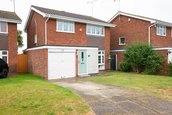 4 Bedroom Detached House For Sale In New England Crescent, Great Wakering, Southend On Sea, Essex, SS3