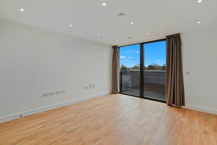 1 Bedroom Apartment To Rent In Burgess Springs, Chelmsford, CM1