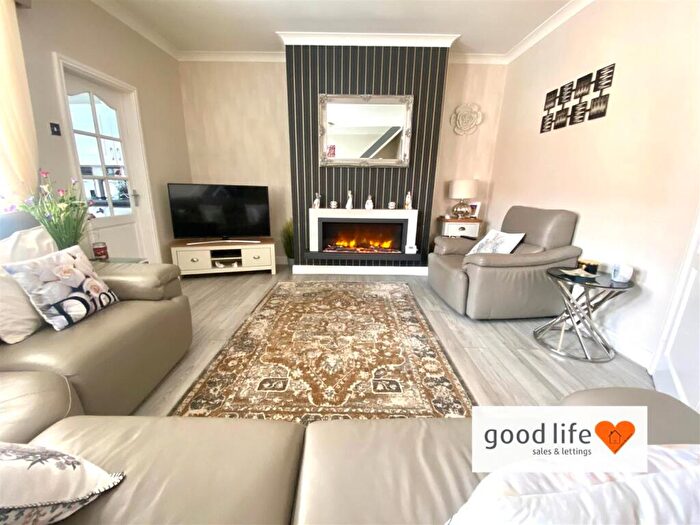 2 Bedroom Semi-Detached Bungalow For Sale In St. Leonard Street, Hendon, Sunderland, SR2