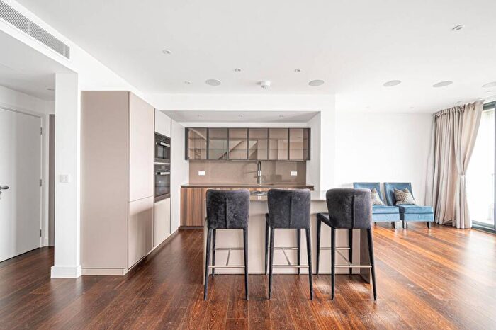 3 Bedroom Penthouse To Rent In Finchley Road, South Hampstead, London, NW3