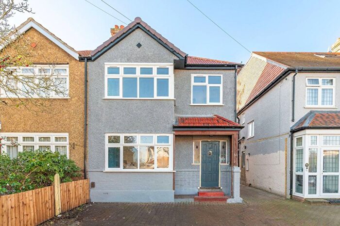 4 Bedroom Detached House To Rent In Glenthorne Gardens, Sutton, SM3