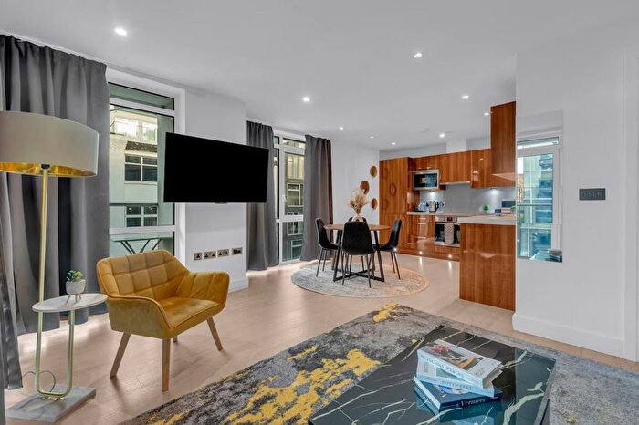 2 Bedroom Flat To Rent In Angel, EC1V