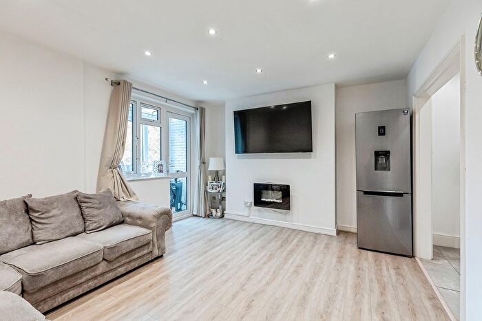 1 Bedroom Flat To Rent In New Kingsley Road, Bristol, BS2