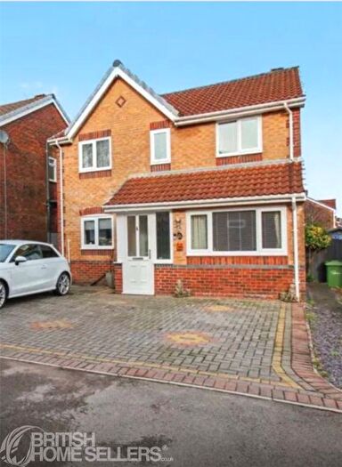 4 Bedroom Detached House For Sale In Gwaun Y Cwrt, Caerphilly, CF83