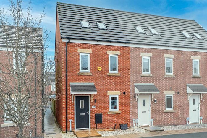 3 Bedroom End Terrace House For Sale In Halifax Drive, Buckshaw Village, Chorley, PR7