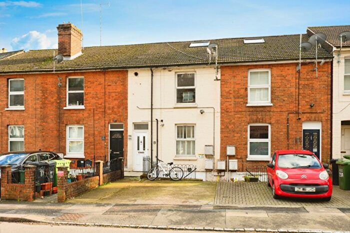2 Bedroom Property For Sale In Garlands Road, Redhill, Surrey, RH1