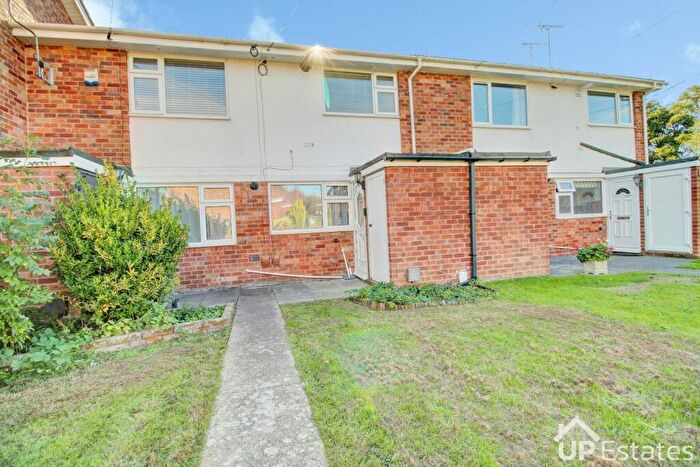 2 Bedroom Maisonette For Sale In Modbury Close, Stivichall, Coventry, CV3