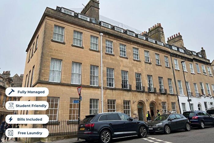 2 Bedroom Flat To Rent In Henry Street, Bath, Somerset, BA1