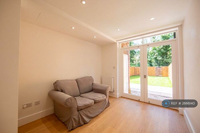 2 Bedroom Flat To Rent In Goldhurst Terrace, London, NW6