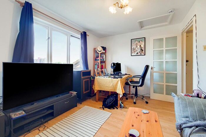 Studio To Rent In Baildon Street, Deptford, London, SE8