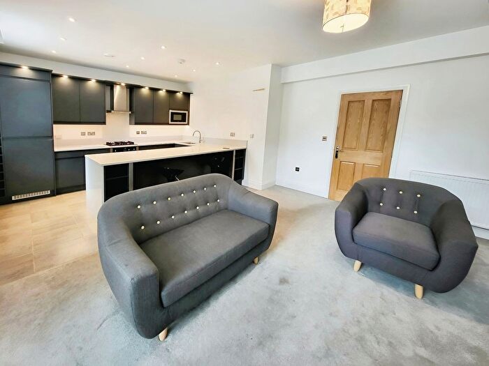 1 Bedroom Flat To Rent In Walkershall Way, Manchester, Greater Manchester, M20