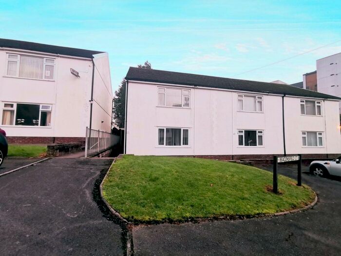 1 Bedroom Flat To Rent In Beaconsfield Court, Sketty, SA2