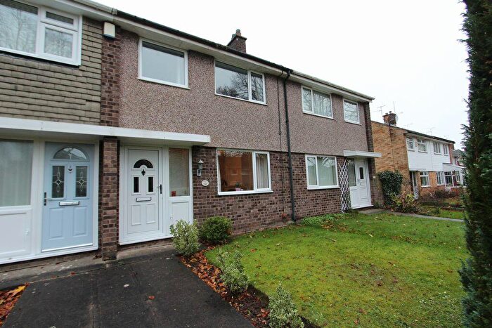 3 Bedroom House To Rent In Pennine Walk, Little Sutton, CH66