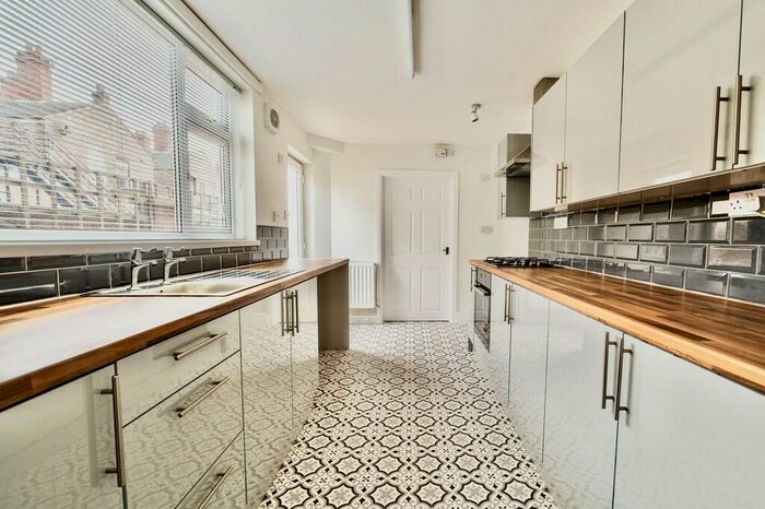 3 Bedroom End Of Terrace House For Sale In Daubney Street, Cleethorpes, DN35