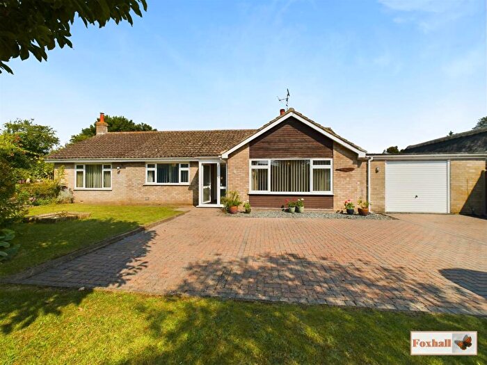 3 Bedroom Detached Bungalow For Sale In Lower Street, Sproughton, Ipswich, IP8