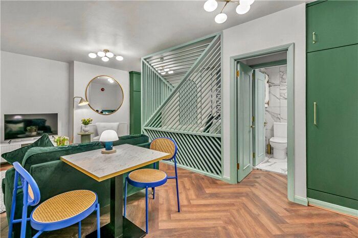 Studio To Rent In Eardley Crescent, Earls Court, London, SW5