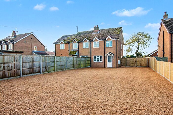 2 Bedroom Semi Detached House To Rent In Folgate Road, Heacham, PE31