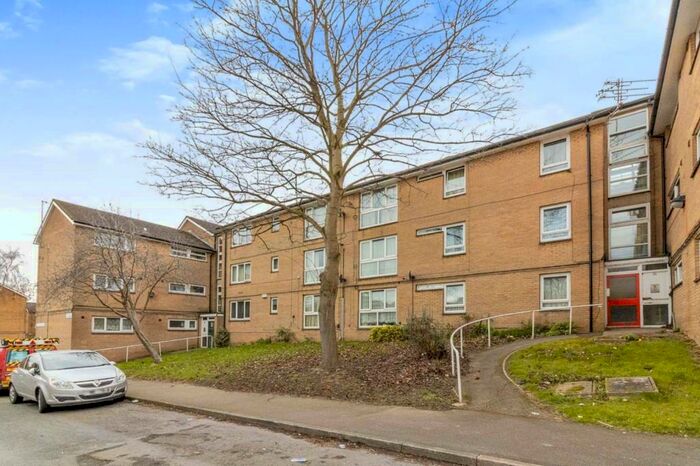 2 Bedroom Apartment To Rent In Longley Hall Way, Sheffield, South Yorkshire, S5