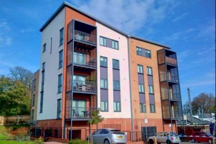 2 Bedroom Flat To Rent In Grade Close, Elstree, WD6