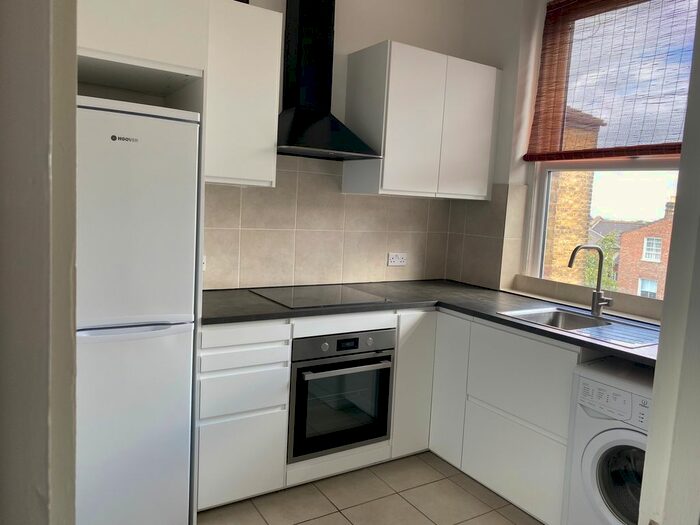 2 Bedroom Flat To Rent In Nelson Road, Crouch End / London, N8